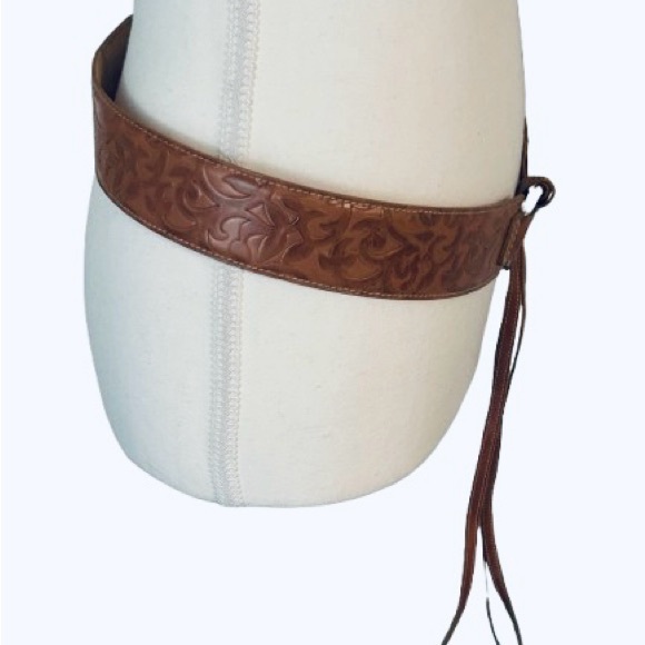 Harold’s Leather Brown Belt Fringe Brown Embossed Tooled Floral Boho Vintage SM - Picture 7 of 11